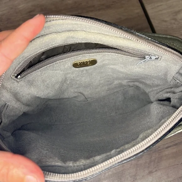 Gucci Plus Authentic Clutch/Wristlet EUC - Picture 4 of 13